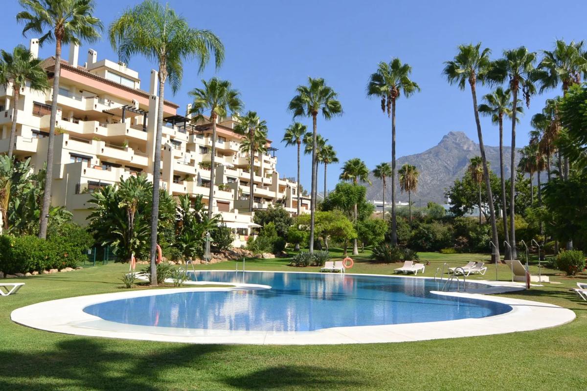Sale of apartment in Calle Sierra Bermeja, 2, Marbella
photo 3