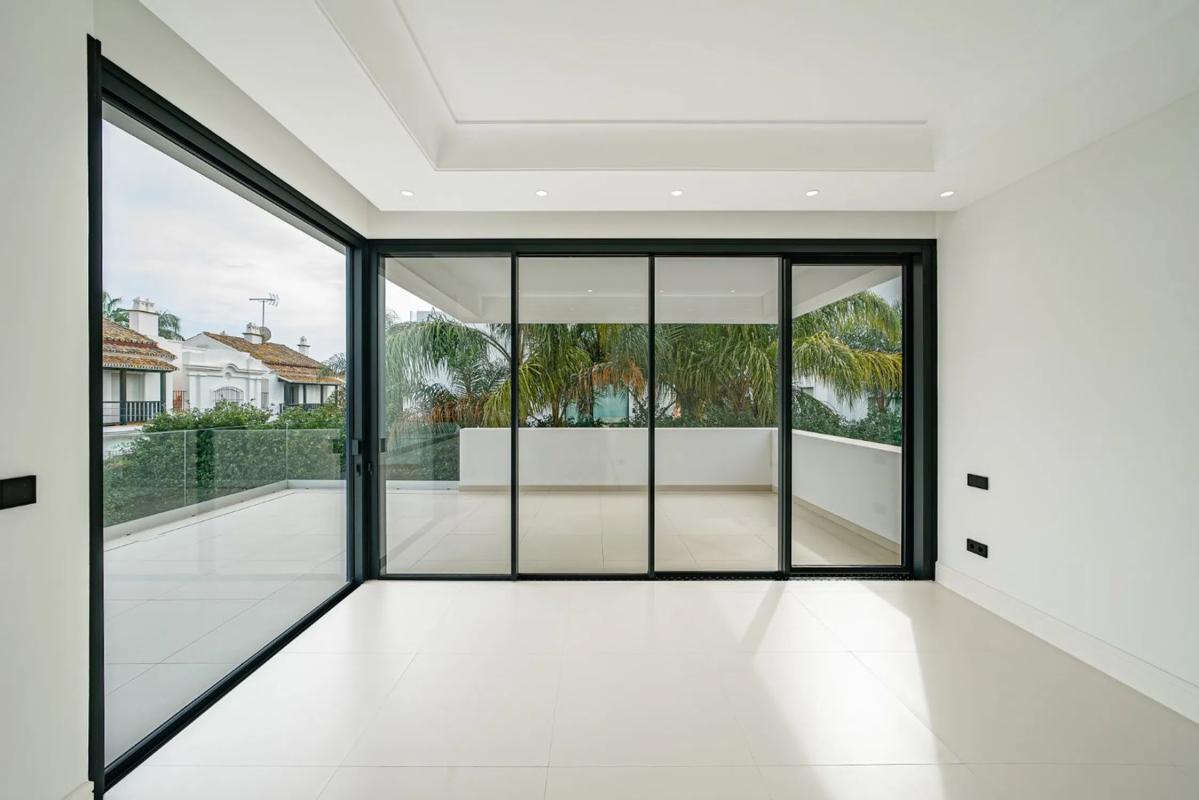 Продажа отдельного шале в Calle Alonso de Quijada, 3, Марбелла photo 4