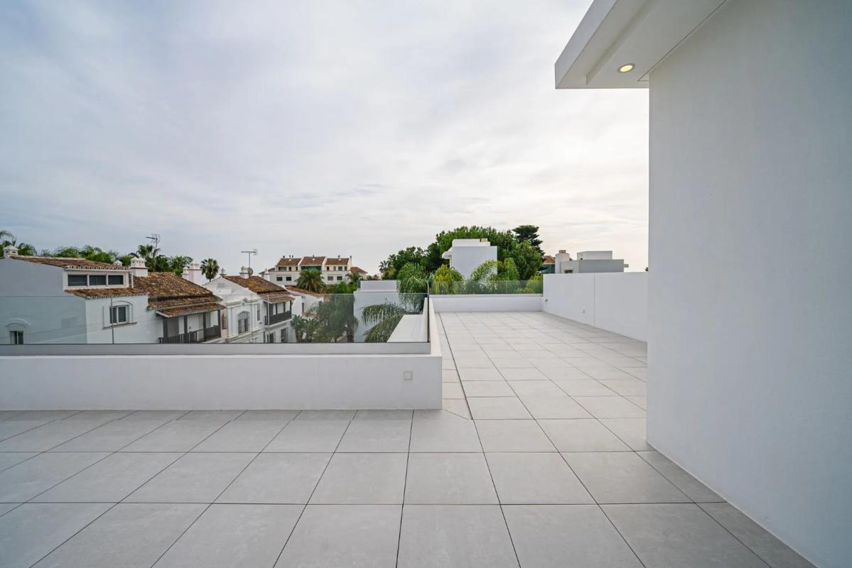 Продажа отдельного шале в Calle Alonso de Quijada, 3, Марбелла photo 5