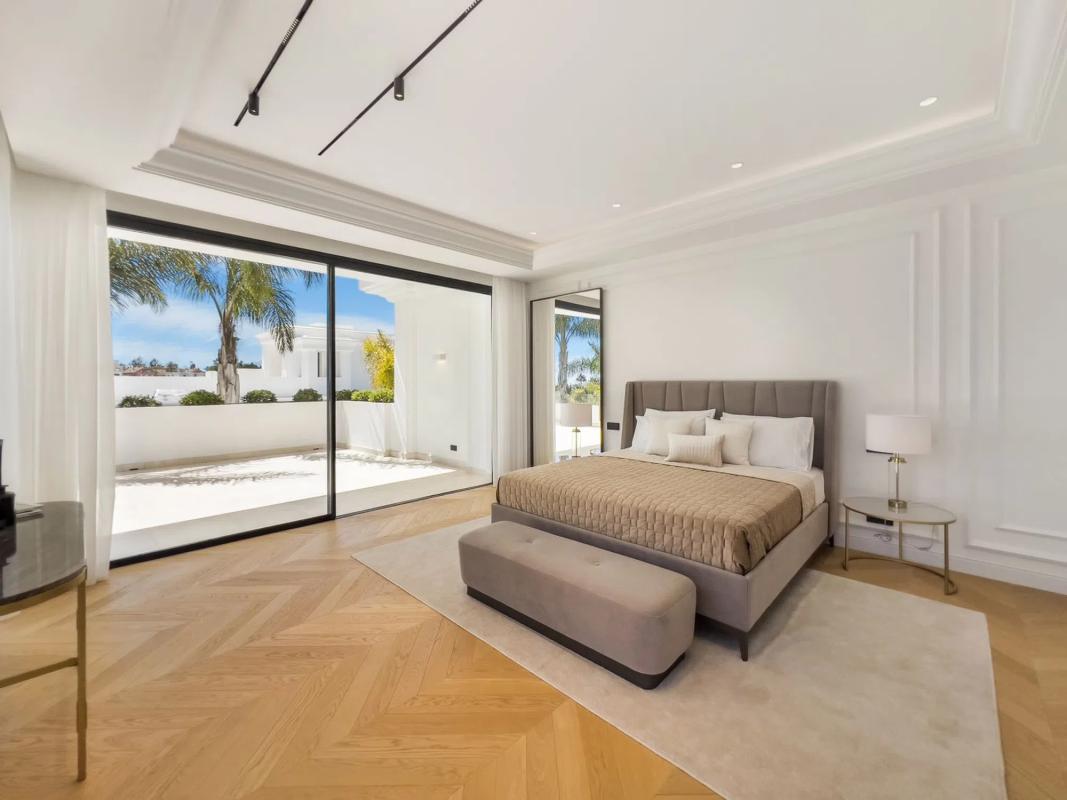 Venta de chalet independiente en Calle Sierra Bermeja, 19, Marbella
 photo 5