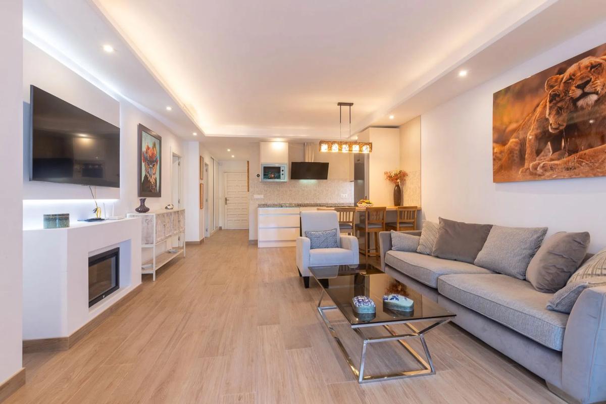 Sale of apartment in Barrio Puente Romano, Marbella
 photo 3