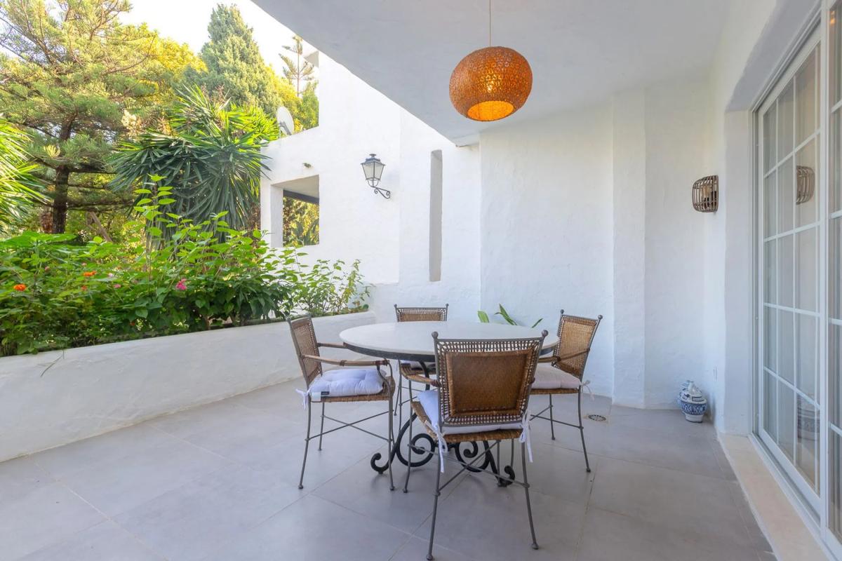 Sale of apartment in Barrio Puente Romano, Marbella
 photo 5