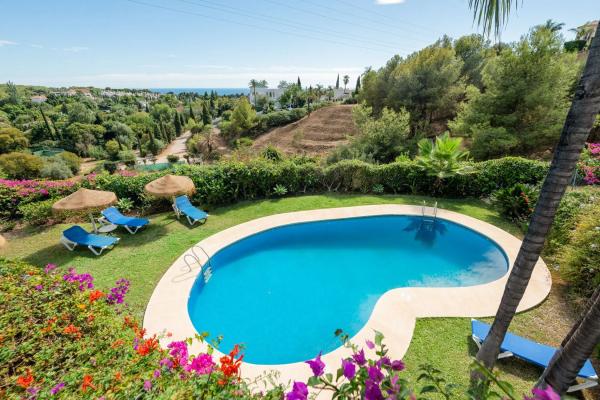 Chalet pareado photo 1