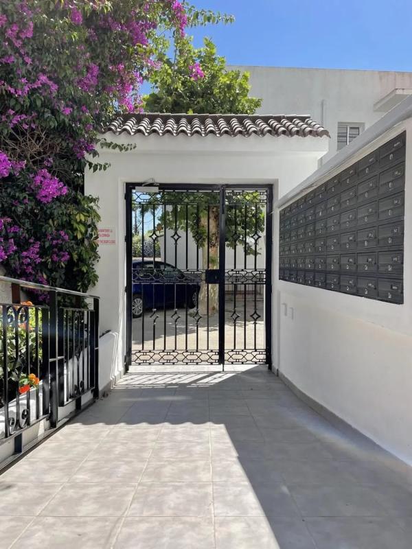 Sprzedaż mieszkania w Calle Marqués de Ivanrey s/n, Marbella
photo 1
