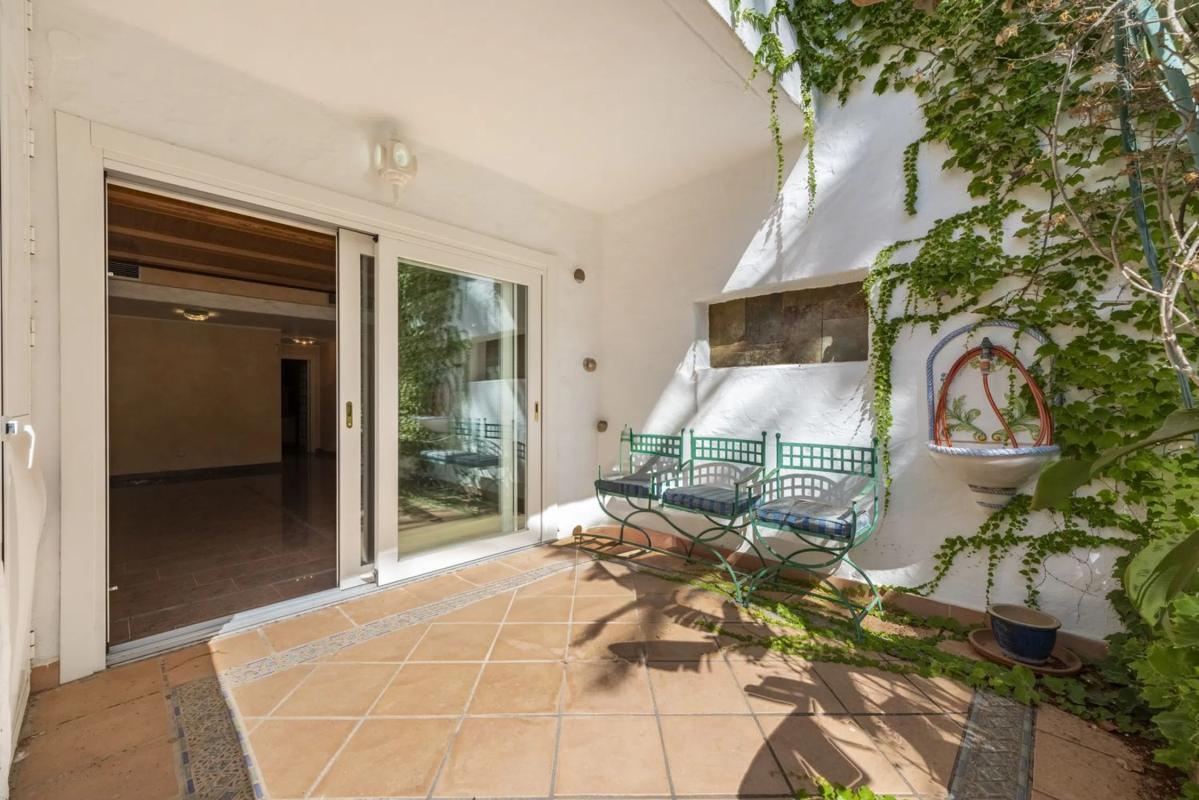 Venta de estudio en Barrio Puente Romano, Marbella photo 4