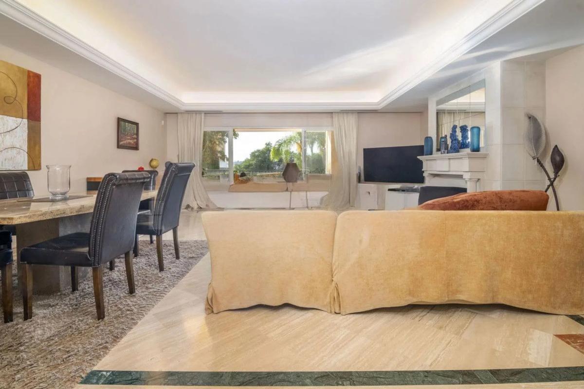 Venta de piso en Urb. Lomas Rio Verde, 31 -a, Marbella
photo 4