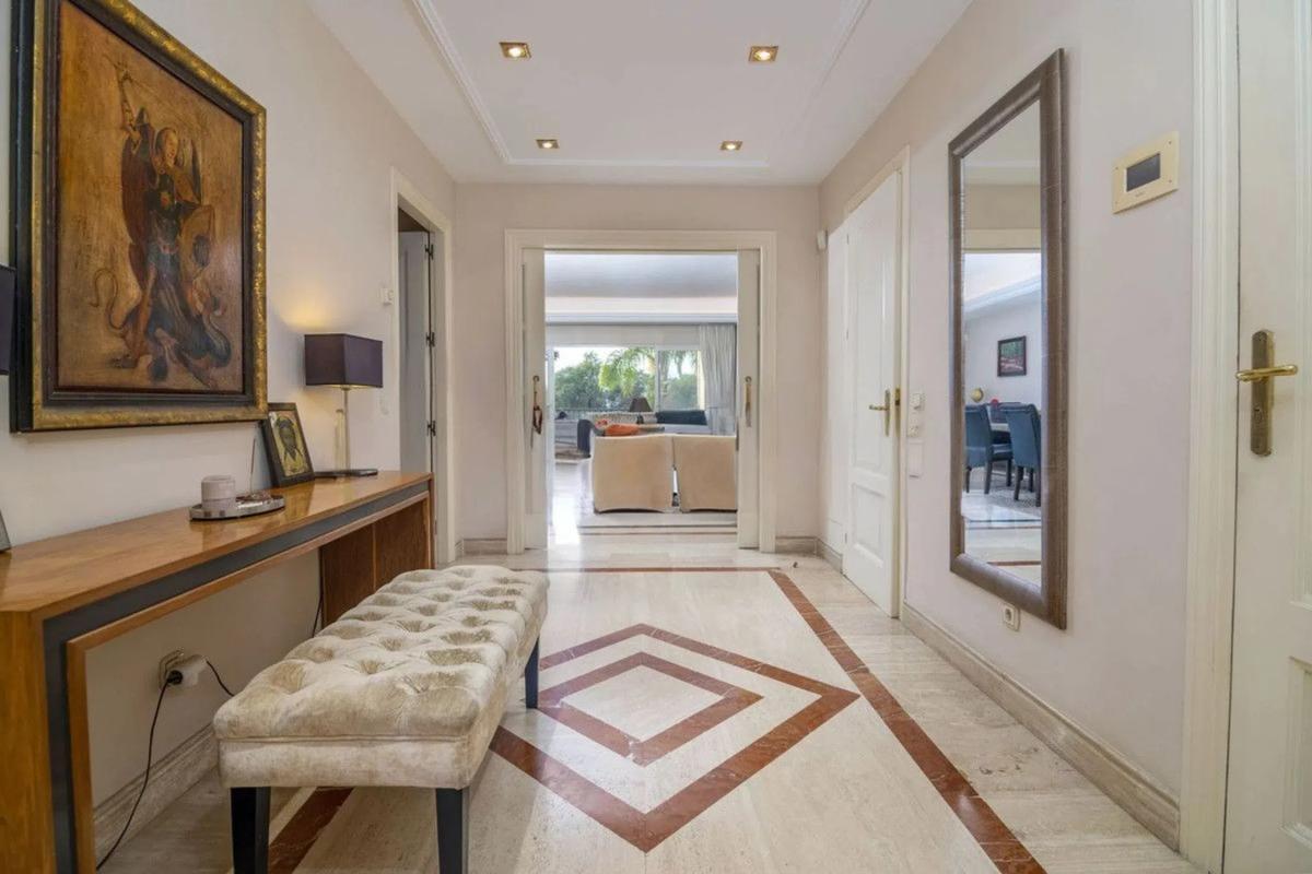 Venta de piso en Urb. Lomas Rio Verde, 31 -a, Marbella
photo 5