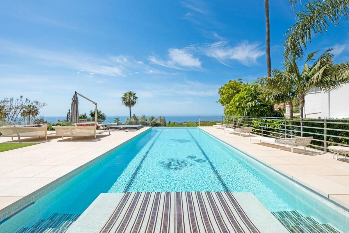 Sprzedaż niezależnego domku jednorodzinnego w Barrio Puente Romano, Marbella photo 2