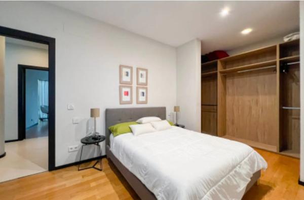 Chalet pareado en calle Verdi, 38 thumbnail 1