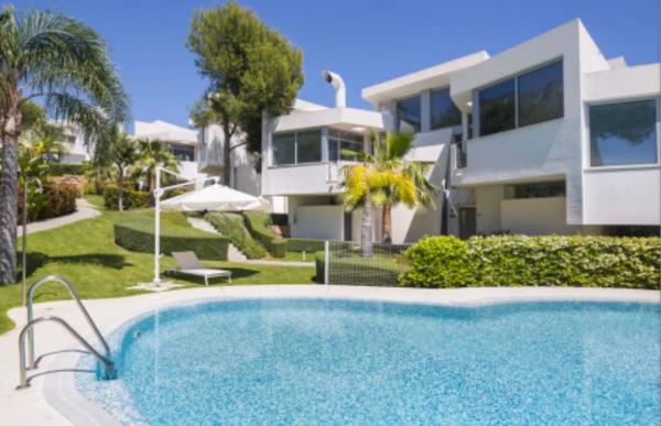 Chalet pareado en calle Verdi, 38 thumbnail 2