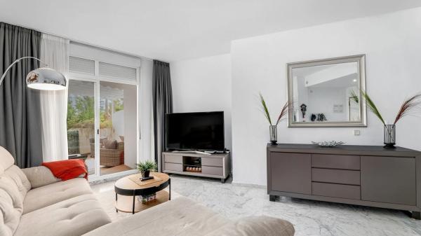 Piso en venta en Bulevar Príncipe Alfonso de Hohenlohe, Marbella
 photo 4