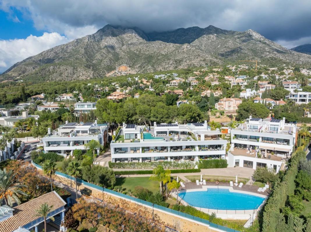 Duplex sale in Calle Warner, 5, Marbella photo 4