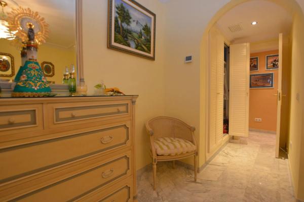 Piso en venta en Calle Juan Chinchilla, Marbella
 photo 1