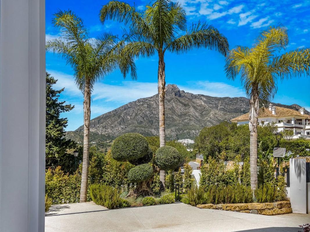 Sprzedaż niezależnego domku jednorodzinnego w  Calle Sierra Bermeja, Marbella photo 3