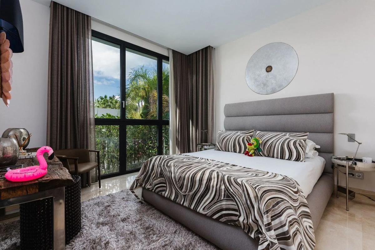 Venta de duplex en Calle Wagner, Marbella photo 2
