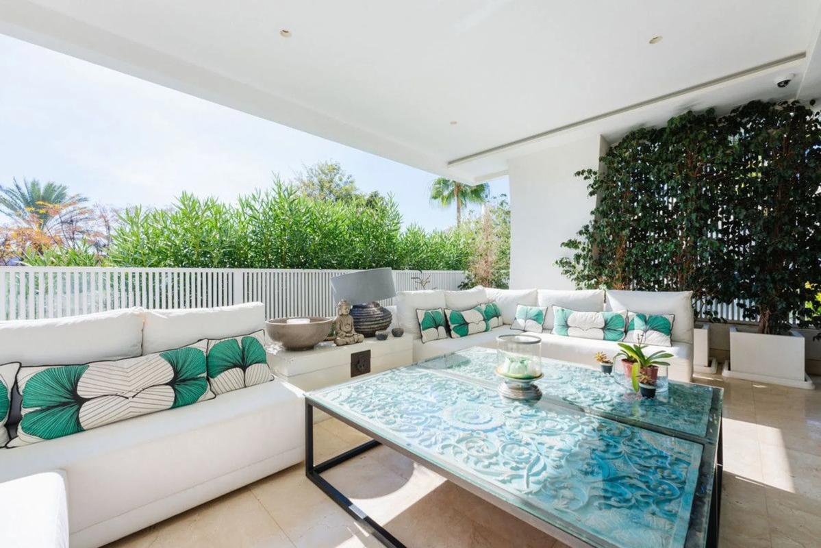 Venta de duplex en Calle Wagner, Marbella photo 3
