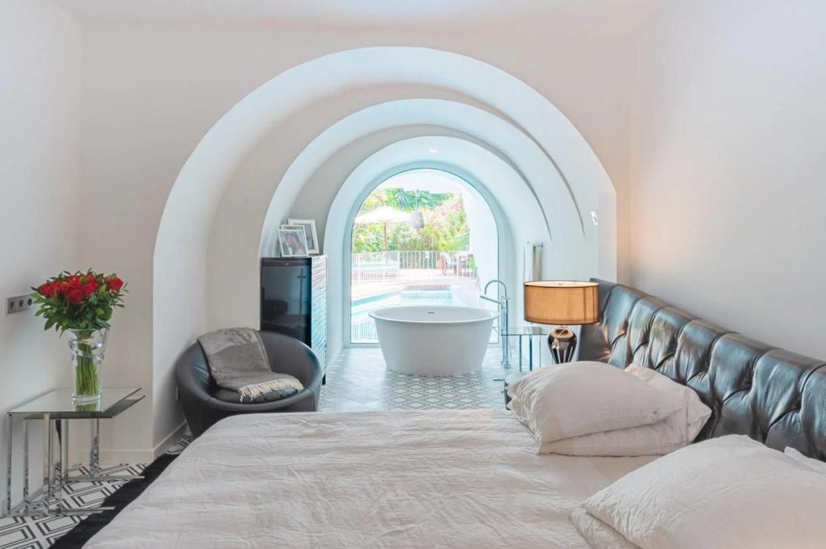 Venta de chalet adosado en Barrio Puente Romano , Marbella photo 4