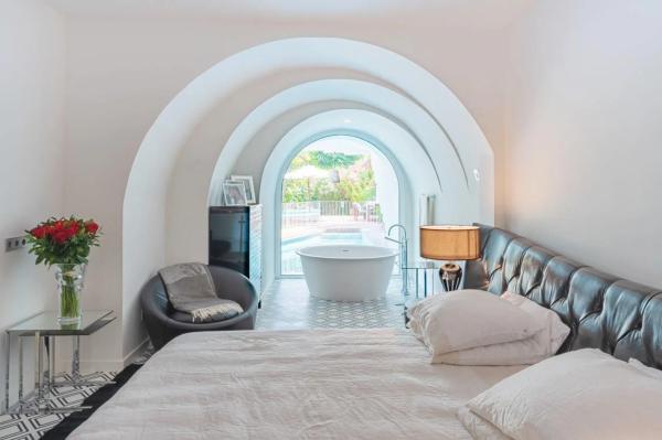 Chalet adosado en venta en  Barrio Puente Romano , Marbella photo 4