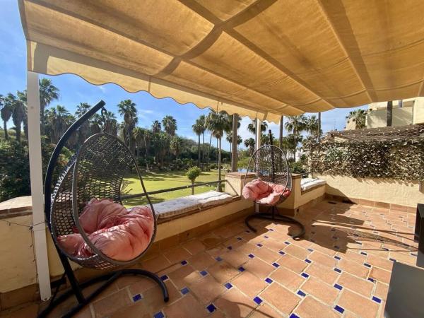 Piso en venta en Calle Sierra de Cazorla, Marbella
 photo 3