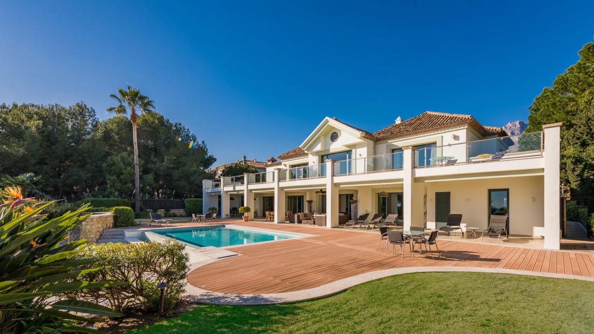 Sprzedaż niezależnego domku jednorodzinnego w Barrio Puente Romano, Marbella photo 1