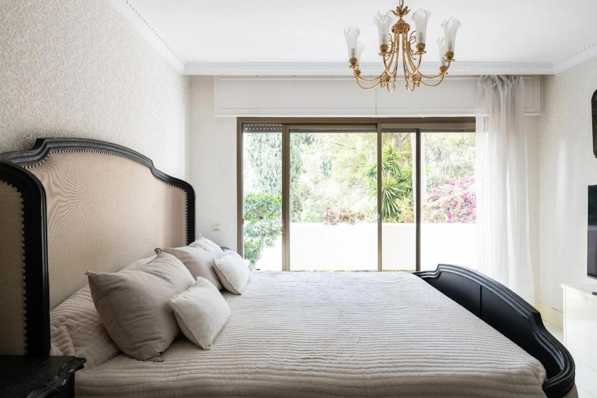Venta de duplex en Calle Sierra Bermeja, Marbella photo 1