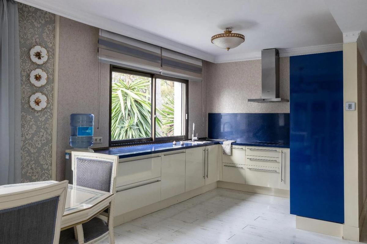 Venta de duplex en Calle Sierra Bermeja, Marbella photo 2