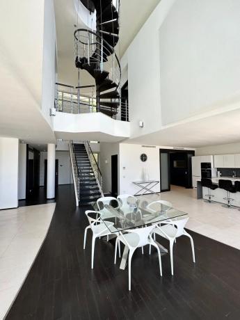 Chalet adosado en venta en  Calle Verdi, 38 , Marbella photo 3