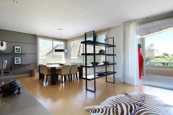 Duplex en venta en Sierra Blanca, Marbella photo 2