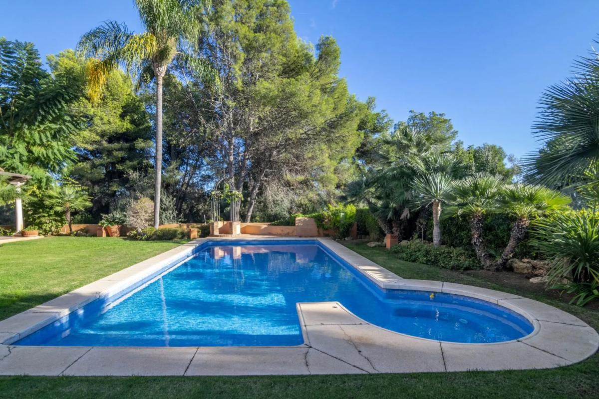 Venta de chalet independiente en Barrio Sierra Blanca, Marbella
photo 2