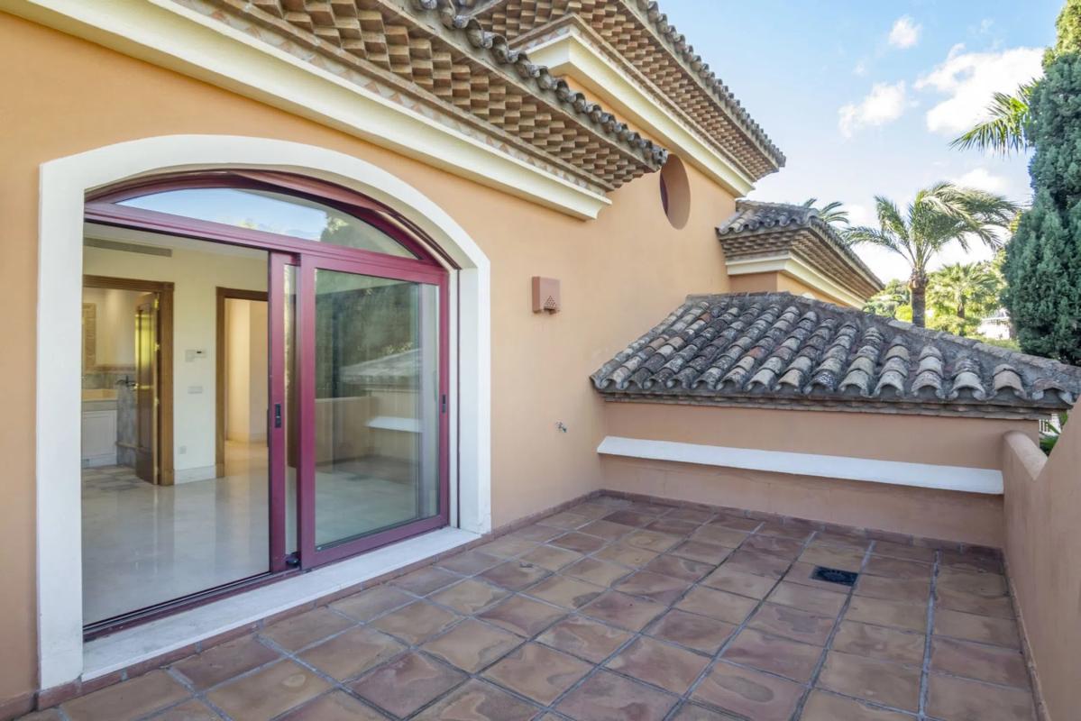 Venta de chalet independiente en Barrio Sierra Blanca, Marbella
photo 5