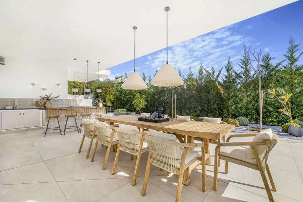 Chalet independiente en venta en Calle Carmen De Burgos, 13, Marbella
thumbnail 1