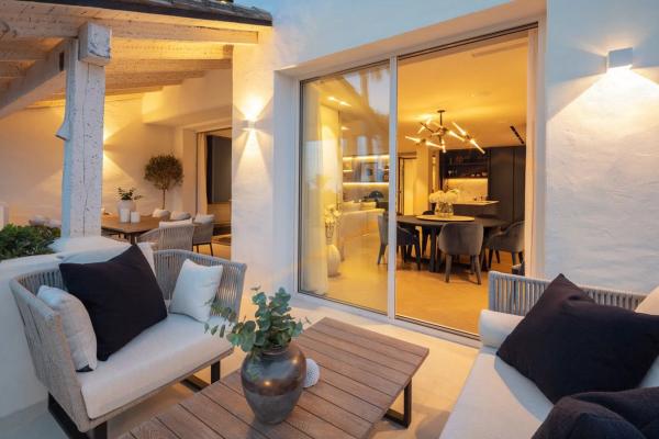 Duplex en venta en Barrio Puente Romano, Marbella photo 1