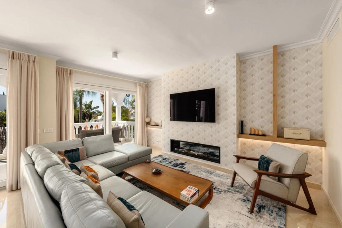 Venta de chalet independiente en Villa Brise - Calle Alozaina-marbella Montaña 31(a), Marbella
photo 3