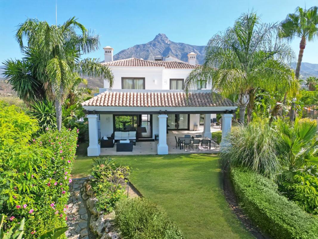 Venta de chalet independiente en Calle Cerro Muriano, 75, Marbella
 photo 4