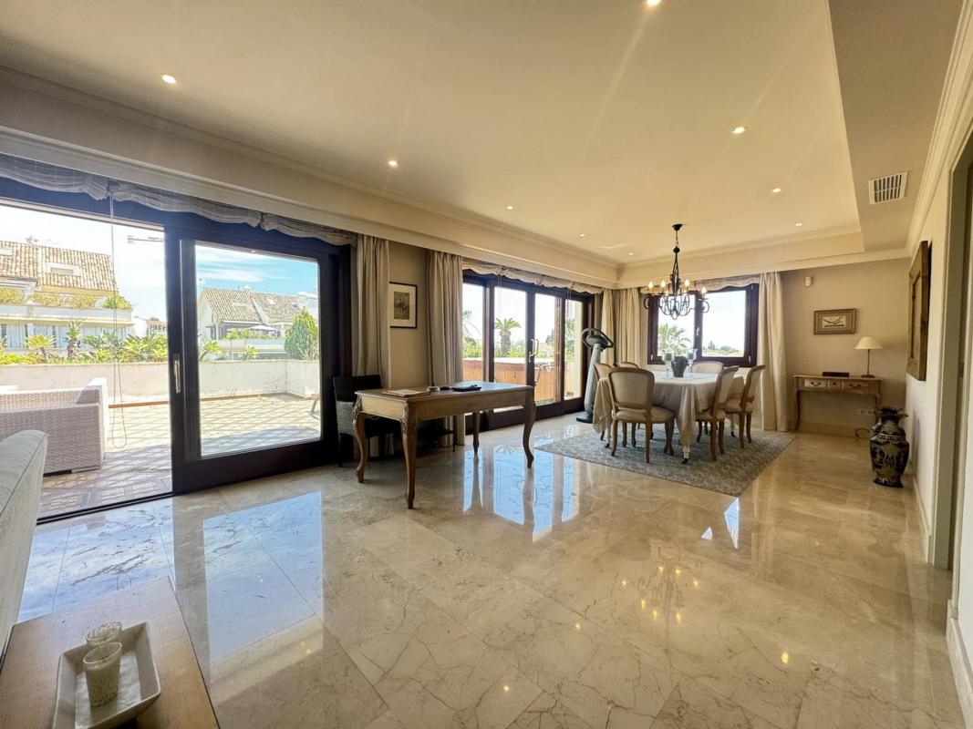 Venta de duplex en Barrio Lomas de Marbella Club, Marbella photo 4