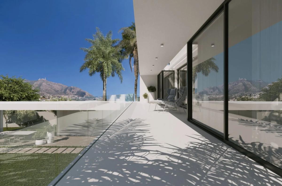 Venta de chalet independiente en Barrio Sierra Blanca, Marbella
photo 2