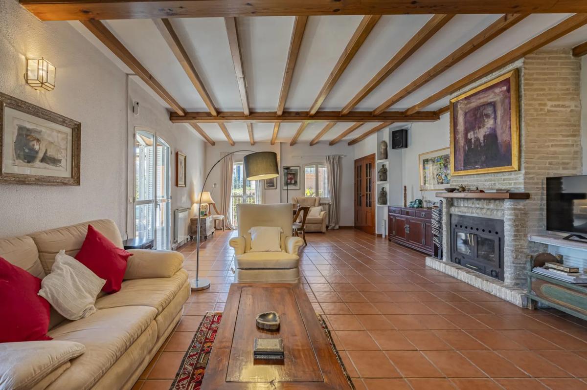 Sprzedaż niezależnego domku jednorodzinnego w Calle Utrillo, 3, Marbella photo 3