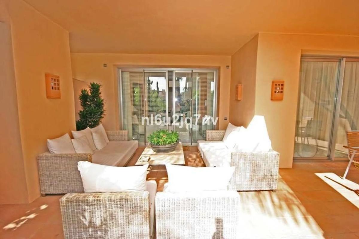 Продажа квартиры на Avenida Buchinger s/n, Марбелла
 photo 3