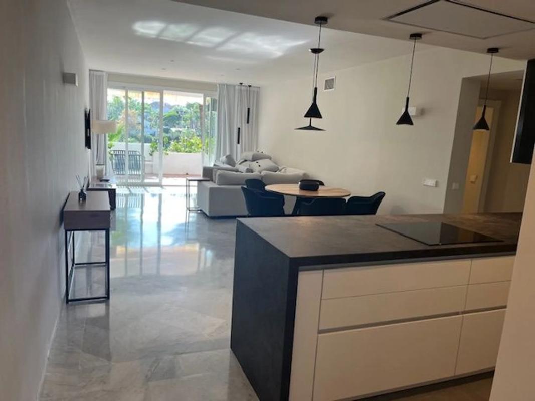 Venta de piso en Conjunto Jardín Andaluz, Marbella
photo 3