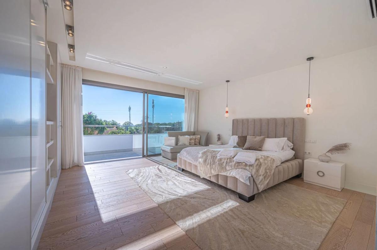 Продажа отдельного шале в  Barrio Nagüeles, Марбелла photo 2