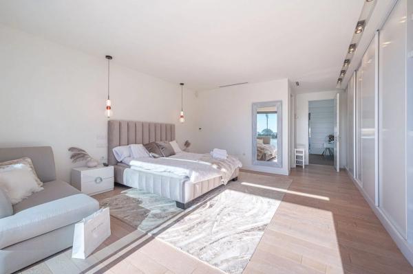 Chalet wolnostojący na sprzedaż w Barrio Nagüeles, Marbella thumbnail 2