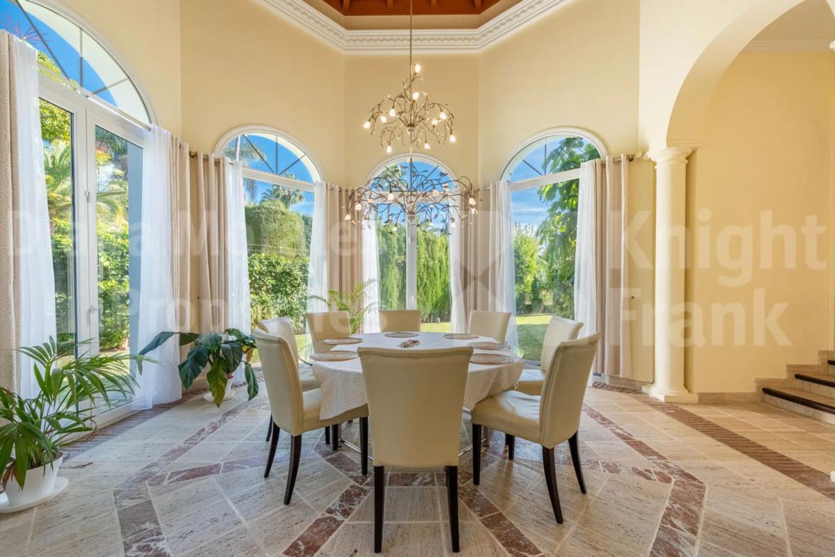 Sprzedaż niezależnego domku jednorodzinnego w Barrio Puente Romano, Marbella photo 5