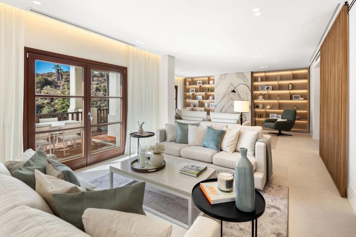 Venta de chalet adosado en La Capellanía Hill Club , Marbella photo 3