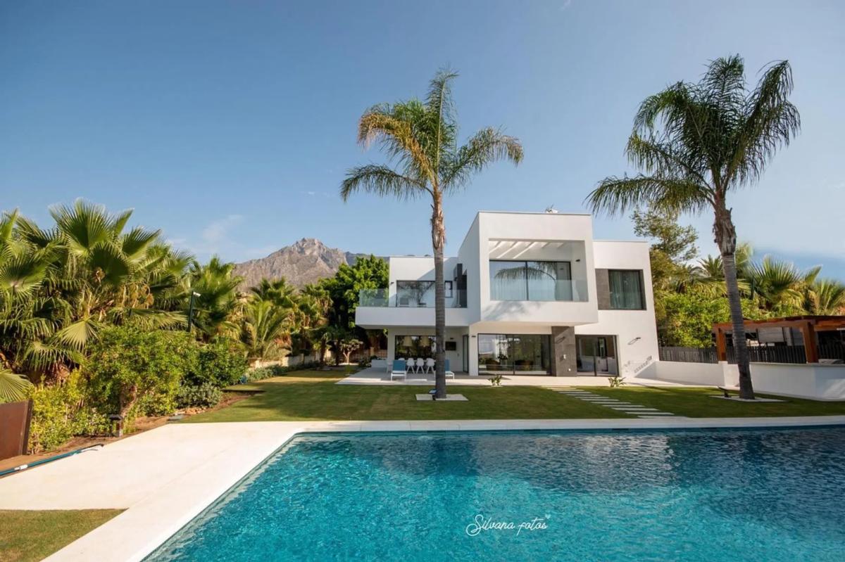 Sprzedaż niezależnego domku jednorodzinnego w Barrio Nagüeles, Marbella photo 1