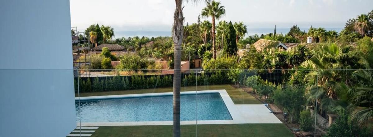 Sprzedaż niezależnego domku jednorodzinnego w Barrio Nagüeles, Marbella photo 2
