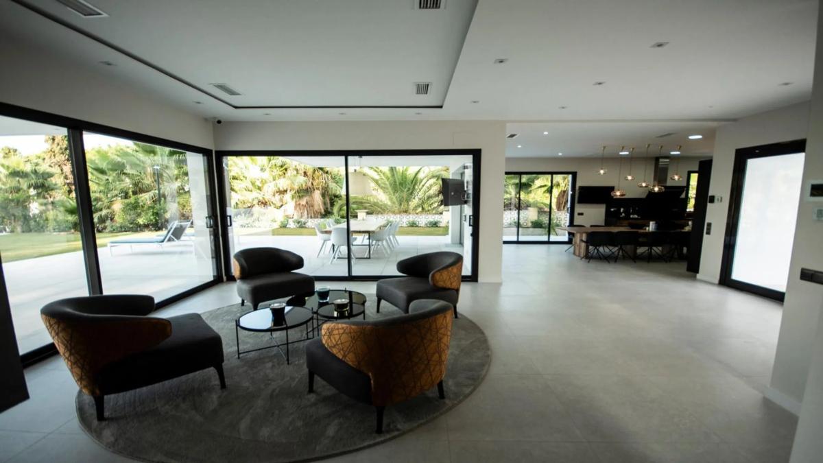 Sprzedaż niezależnego domku jednorodzinnego w Barrio Nagüeles, Marbella photo 3