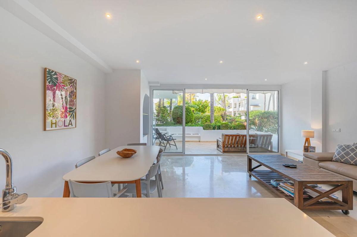 Продажа квартиры на Urbanización Alhambra del Mar, 1, Марбелла
photo 5