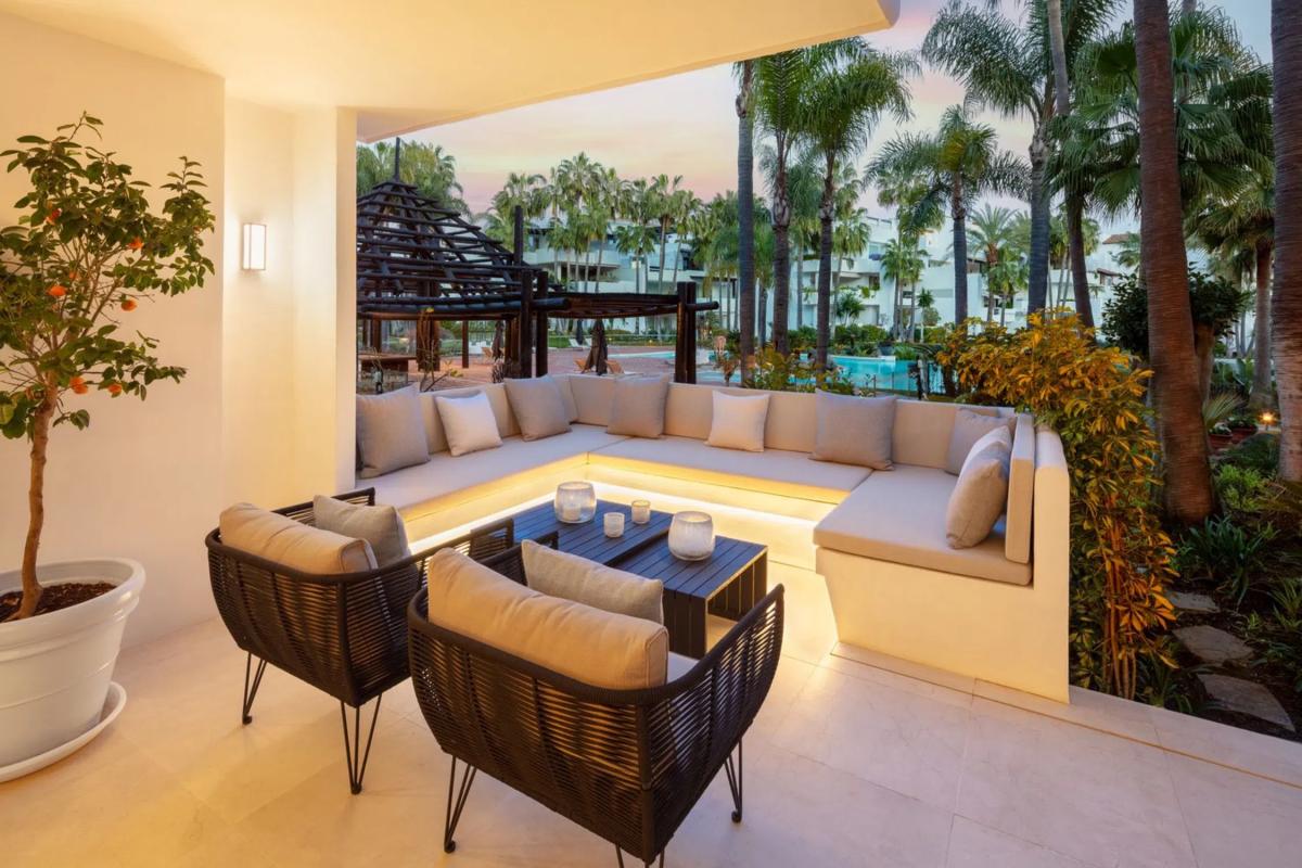 Sale of apartment in Conjunto Jardín Andaluz, Marbella
 photo 2