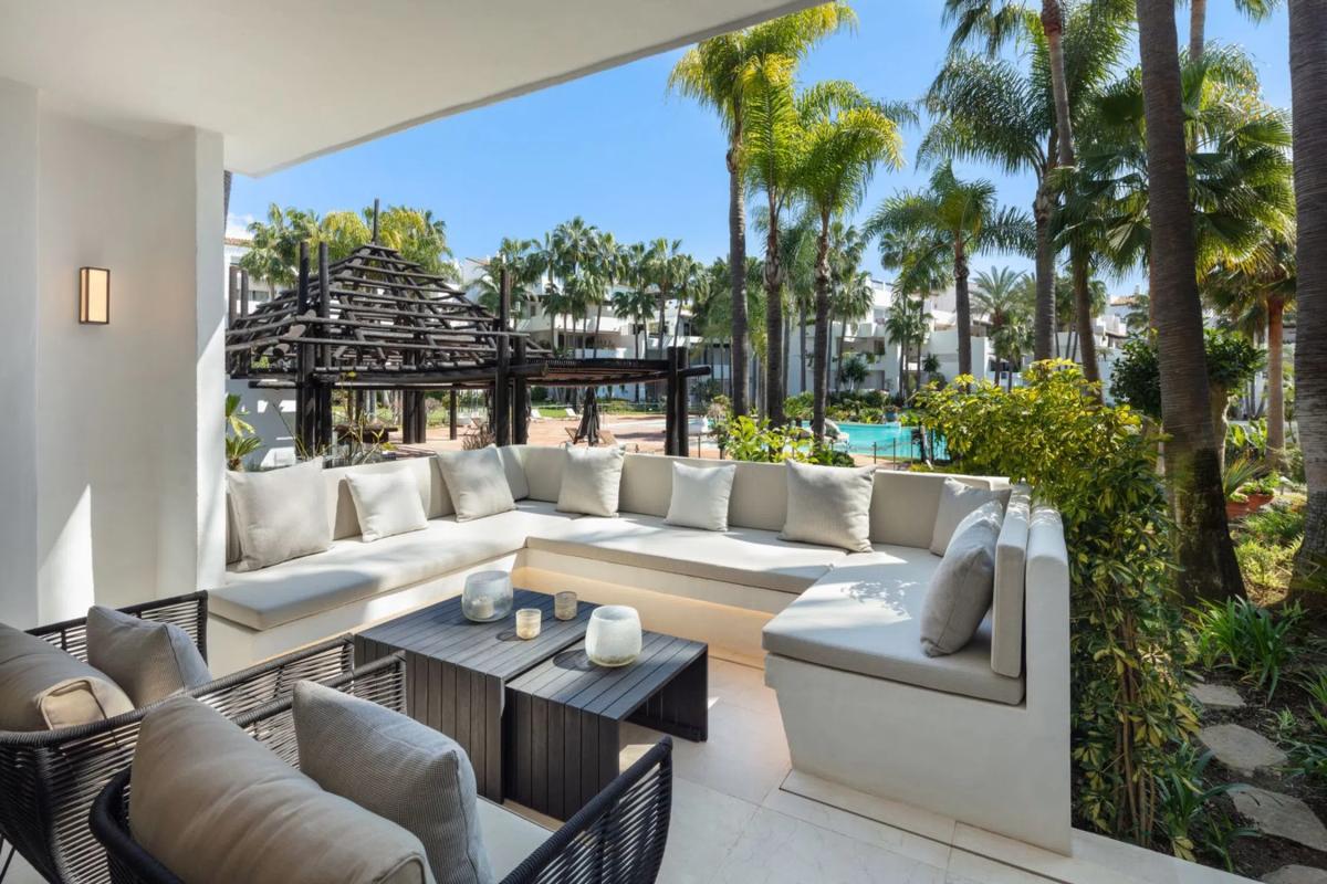 Sale of apartment in Conjunto Jardín Andaluz, Marbella
 photo 3