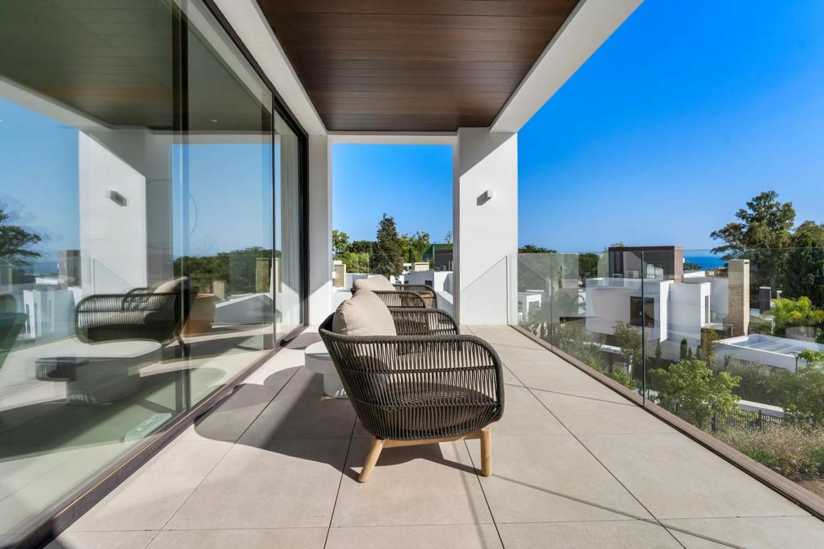 Venta de chalet independiente en Urbanización el Capricho, 55, Marbella
 photo 3